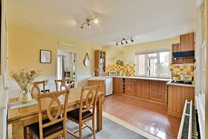 Photo 18- click for photo gallery